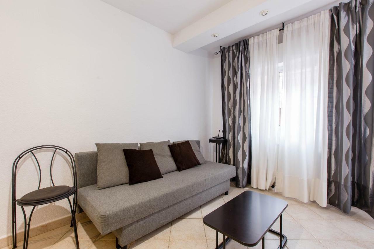3 Habitaciones Apartamento Temporada Lucero 3 Habitaciones مدريد المظهر الخارجي الصورة